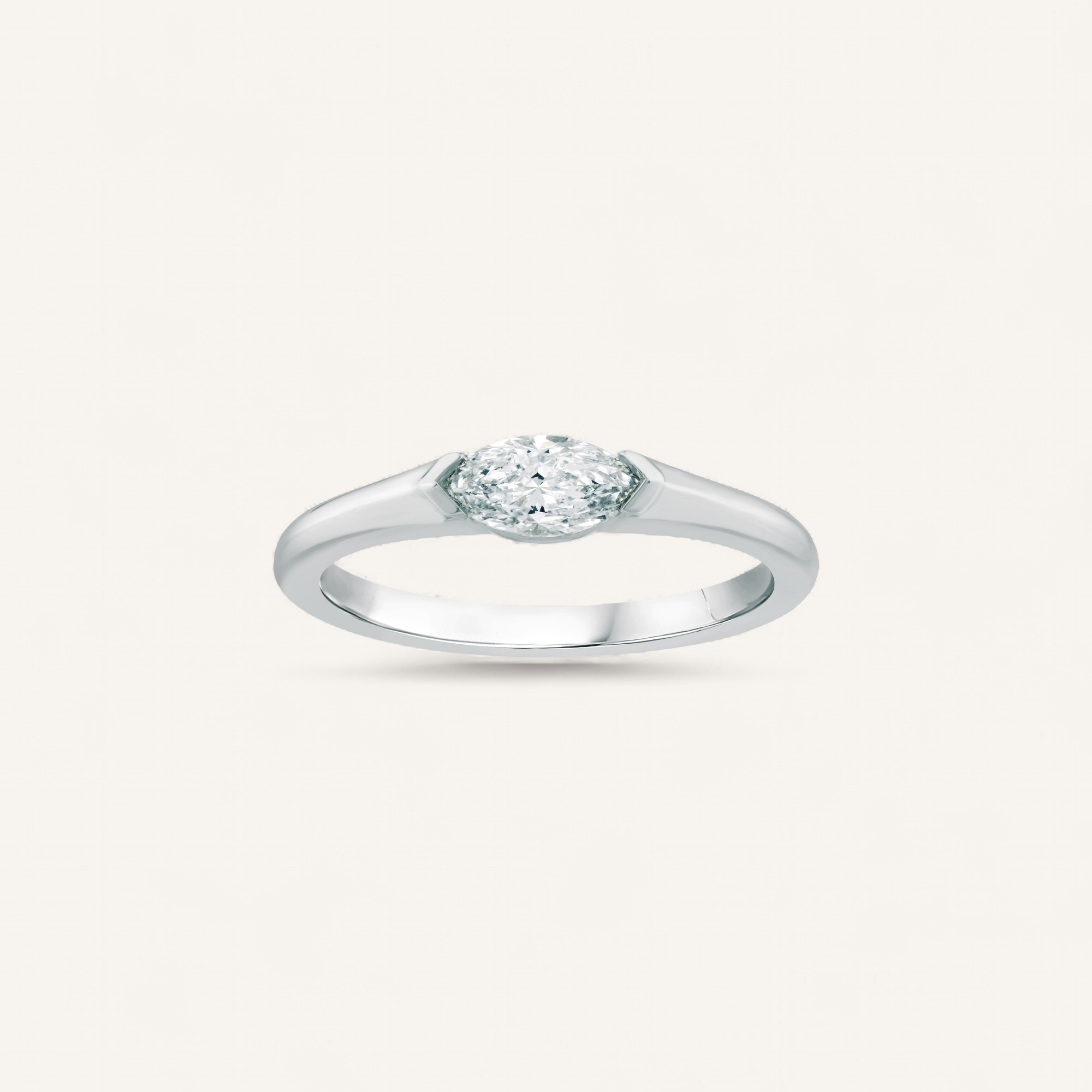 OVAL SOLITAIRE RING