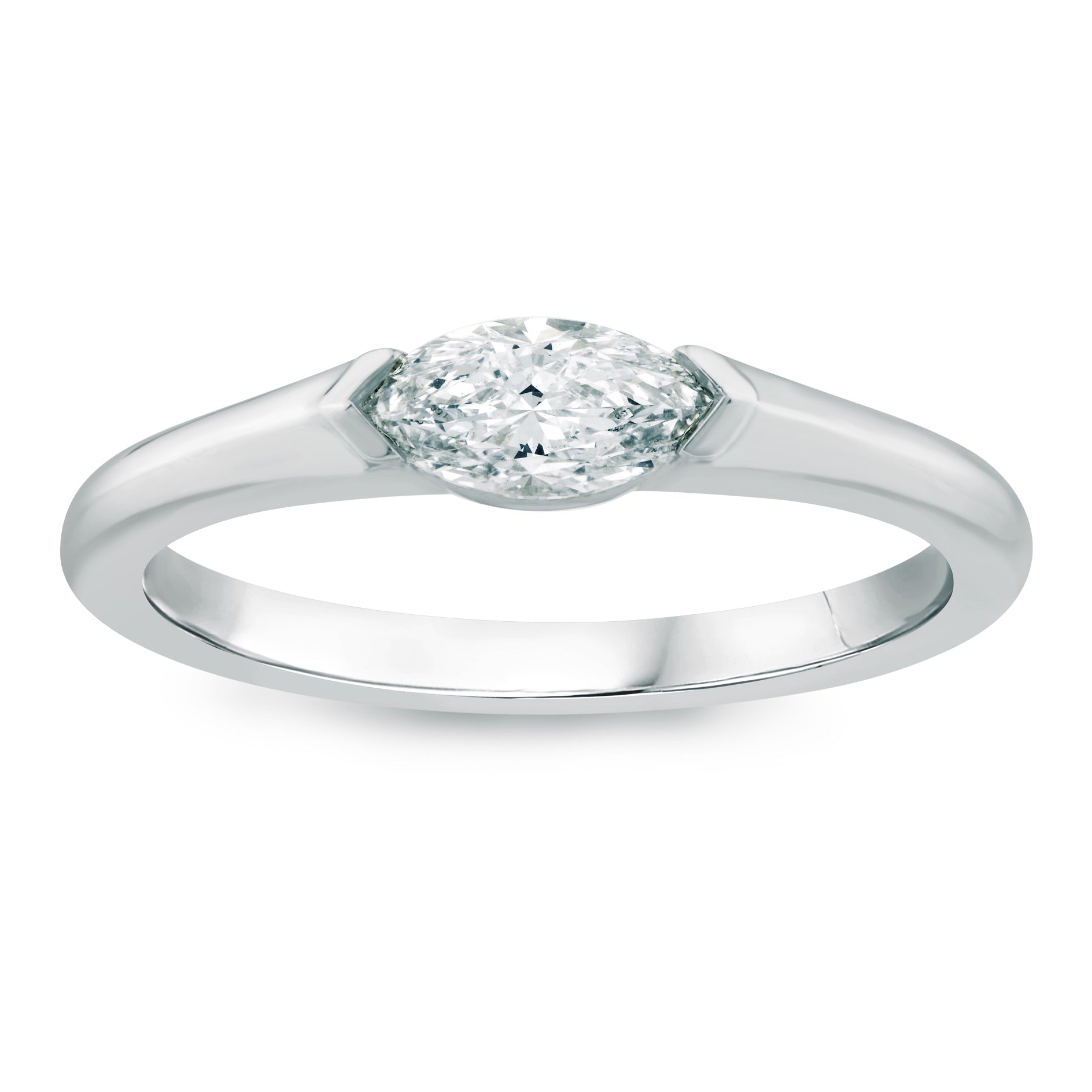 OVAL SOLITAIRE RING