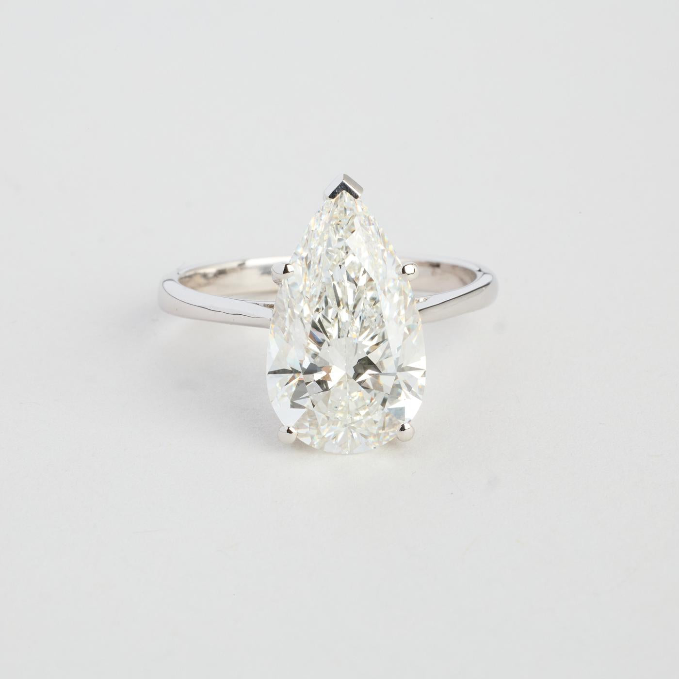 GRANDE POIRE RING