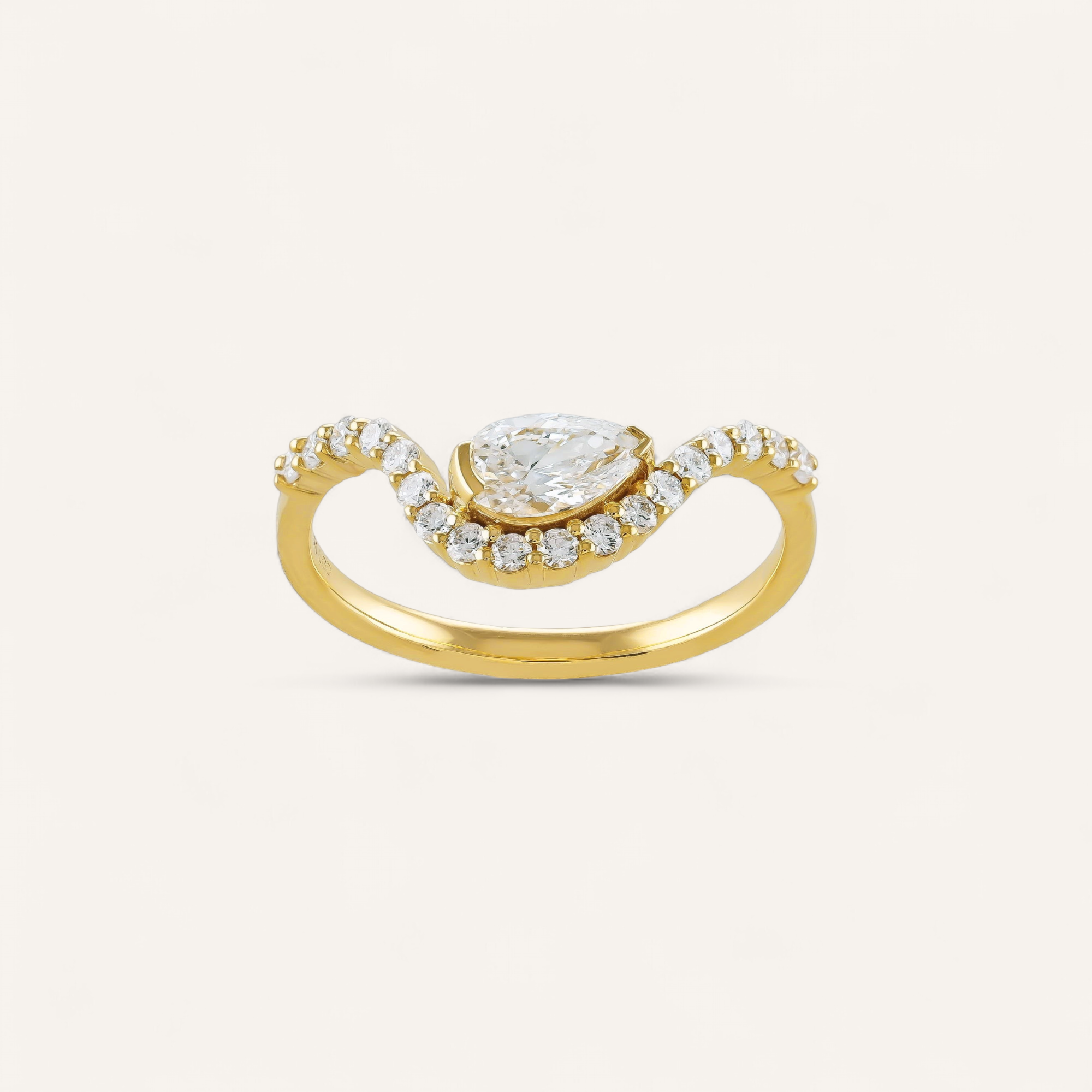 PEAR PAVÉRING I 14K GULD MED DIAMANTER (0.78CT), STR. 54