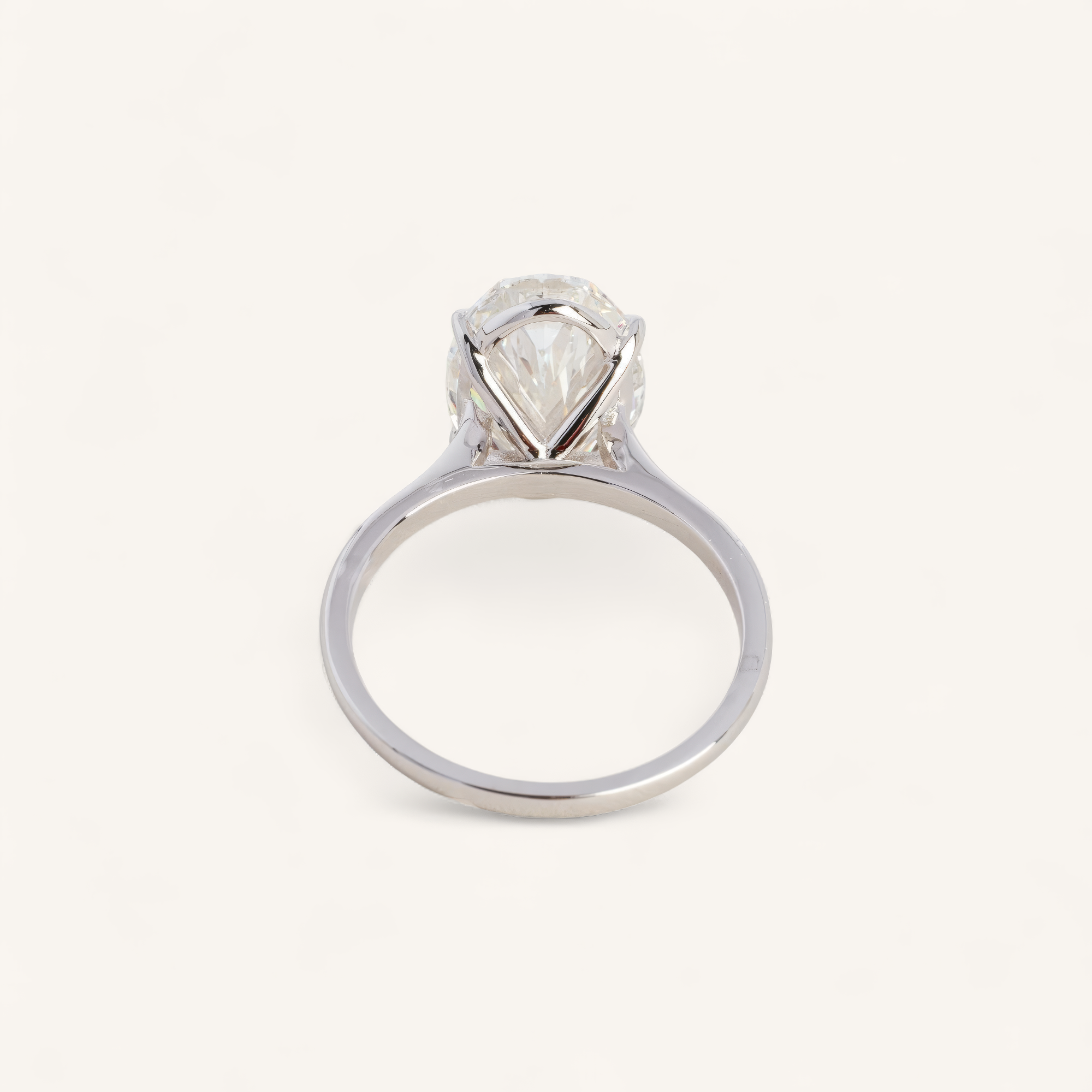 SOLITAIRERING I 14K HVIDGULD MED DIAMANTER (5.52 CT), STR. 57