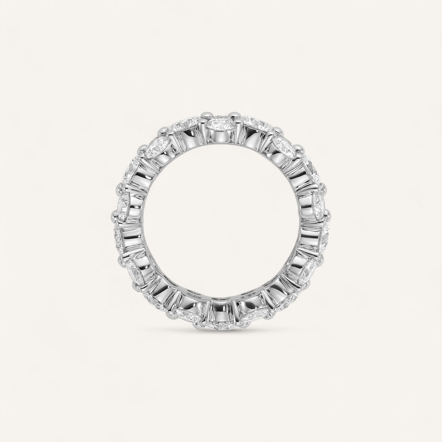 GRAND STATEMENTRING I 14K HVIDGULD MED DIAMANTER (5.4 CT), STR. 54