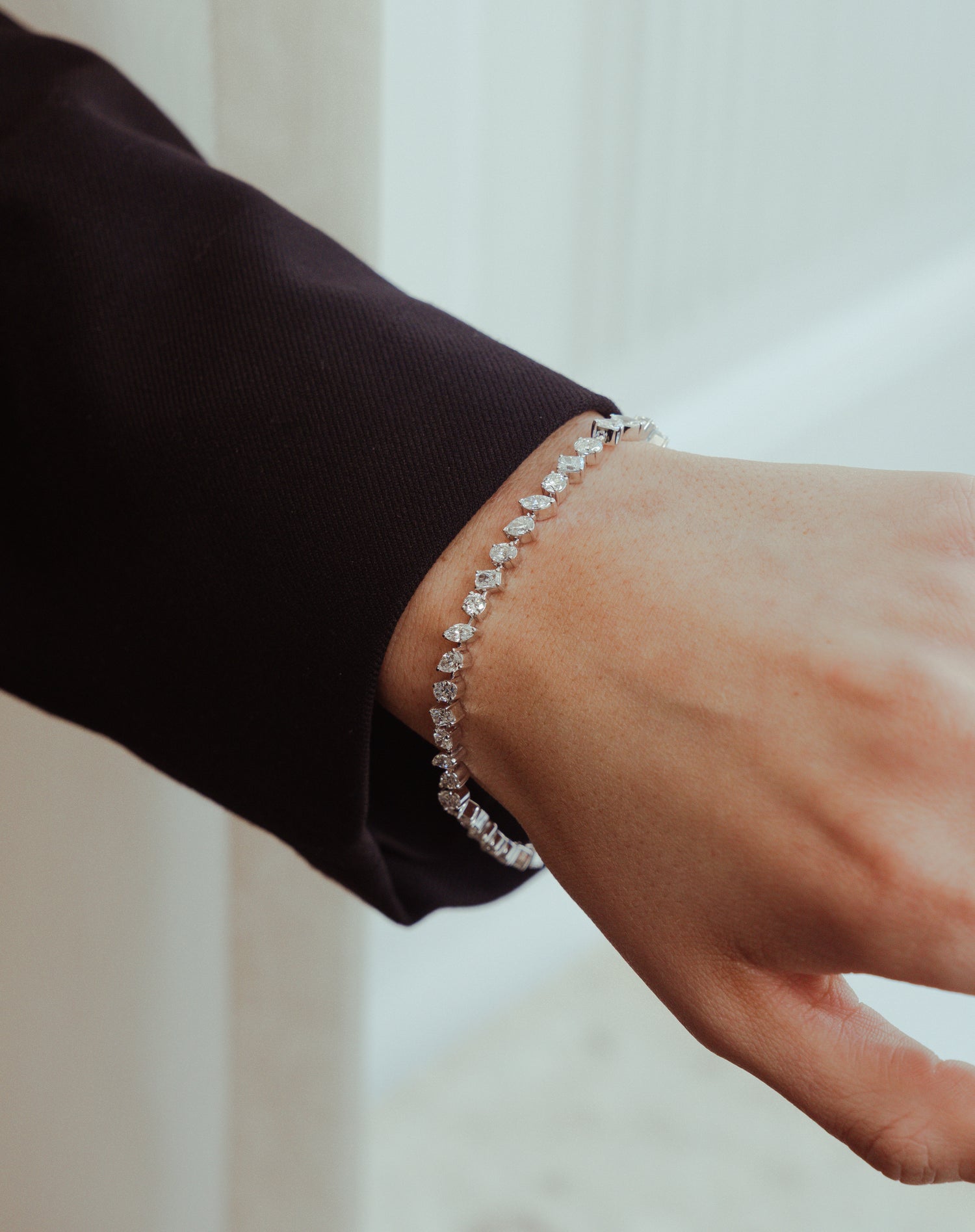 COQUILLAGE TENNISARMBÅND I 14K HVIDGULD MED DIAMANTER (5.2 CT), 18 CM