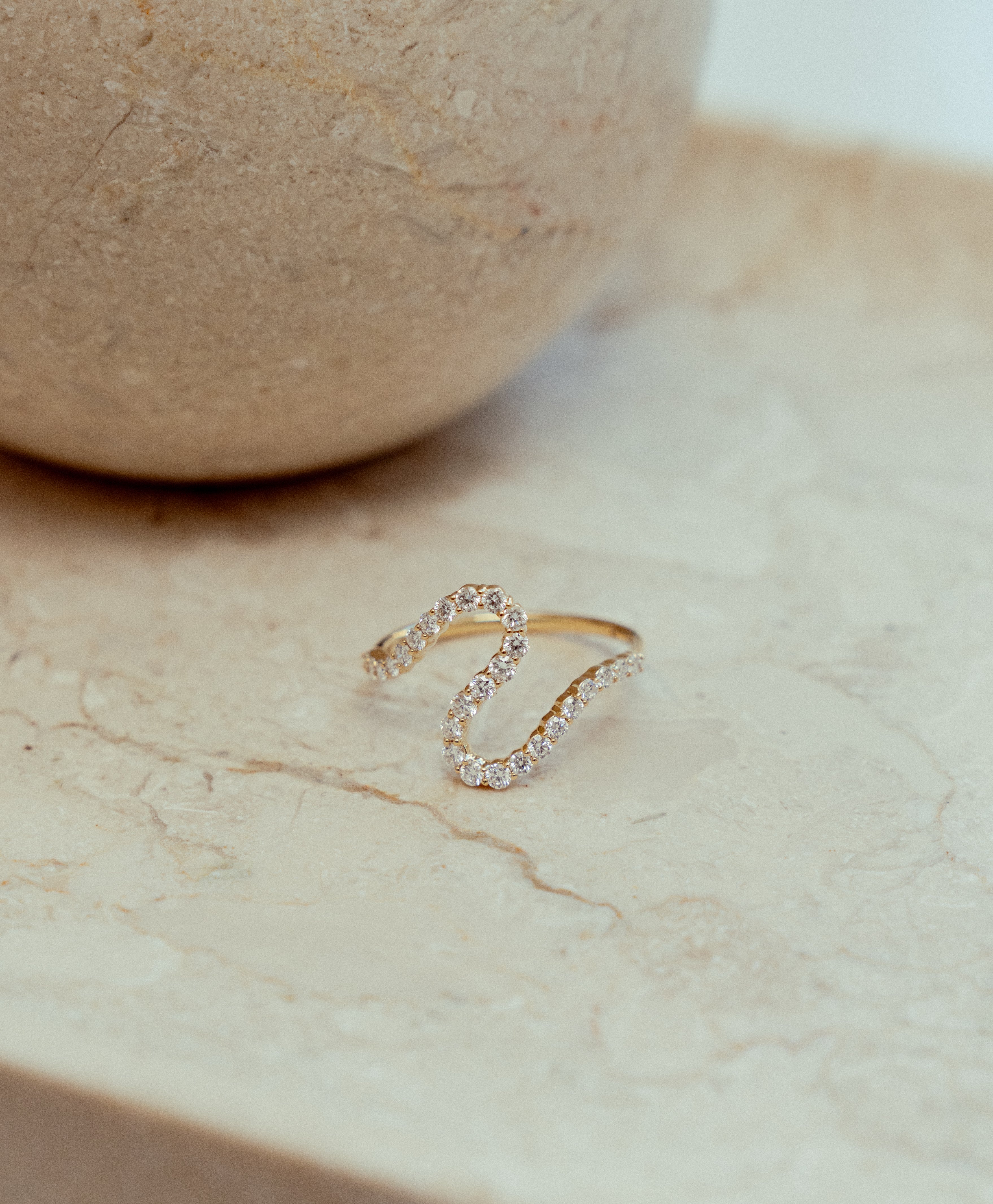 PAVÉRING I 14K GULD MED DIAMANTER (0.5 CT), STR. 54