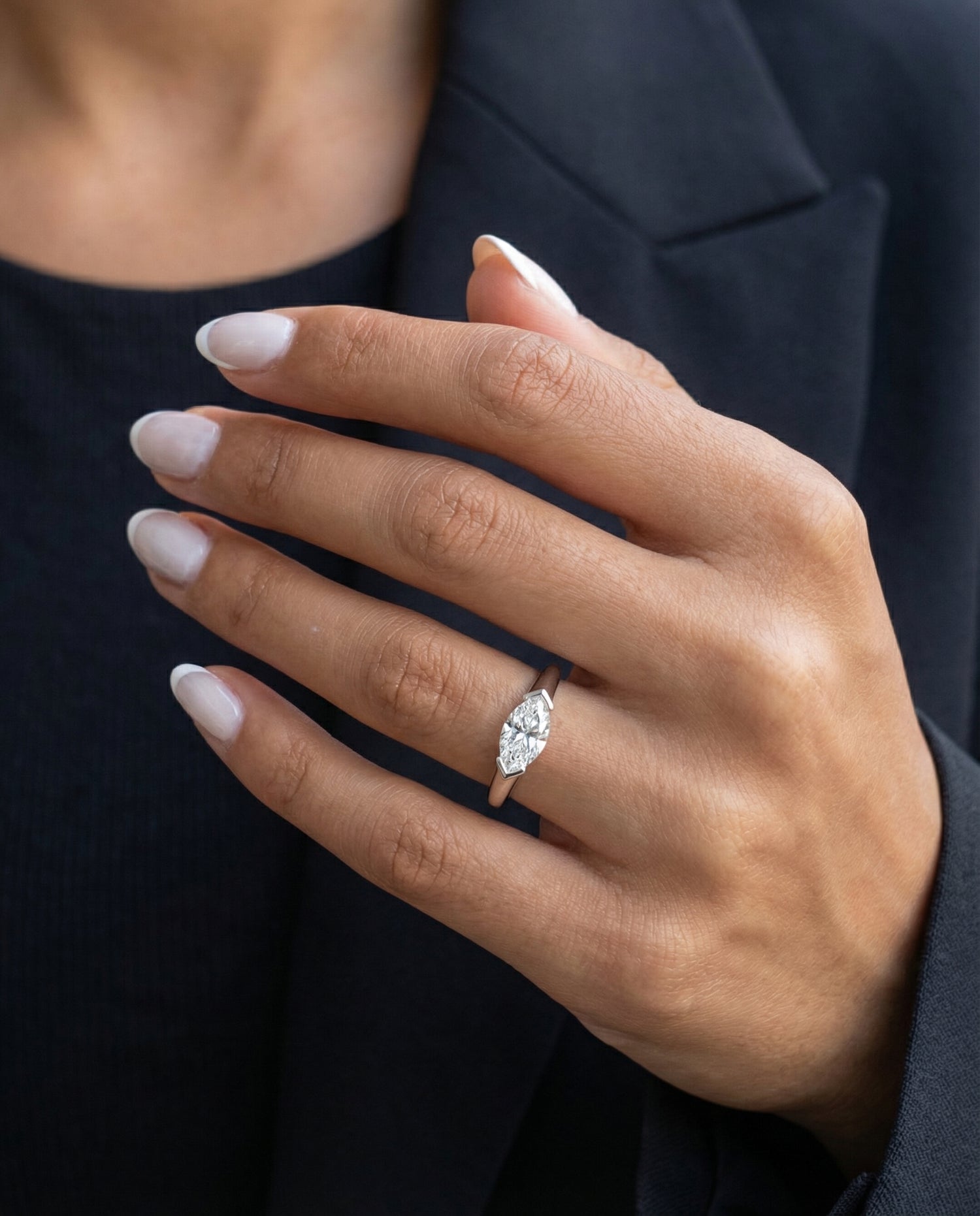 OVAL SOLITAIRE RING
