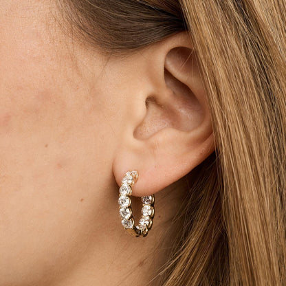 CREOLØRERINGE MED DIAMANTER (3,9 CT), 2 CM